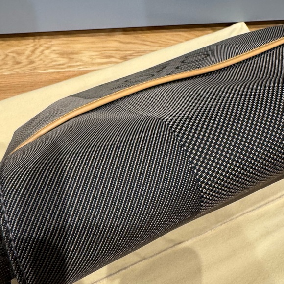 Louis Vuitton Damier Geant Messenger Bag - Picture 8 of 11